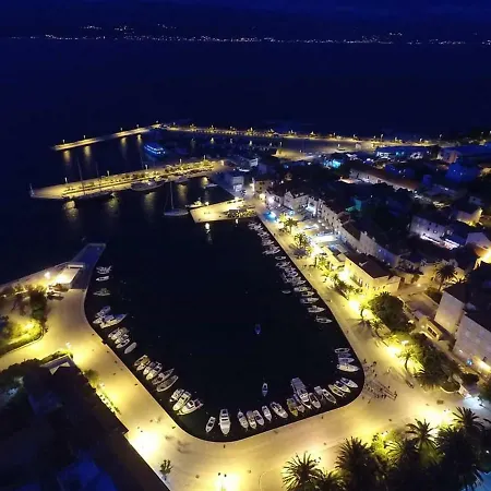 Michelangelo In The Centar Of Apartmán