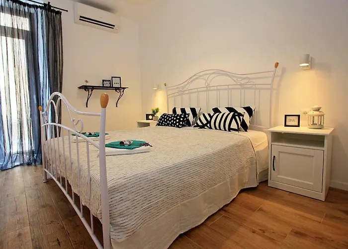 Michelangelo In The Centar Of * Supetar