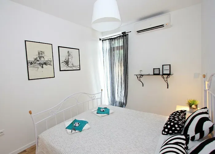 Michelangelo In The Centar Of * Supetar